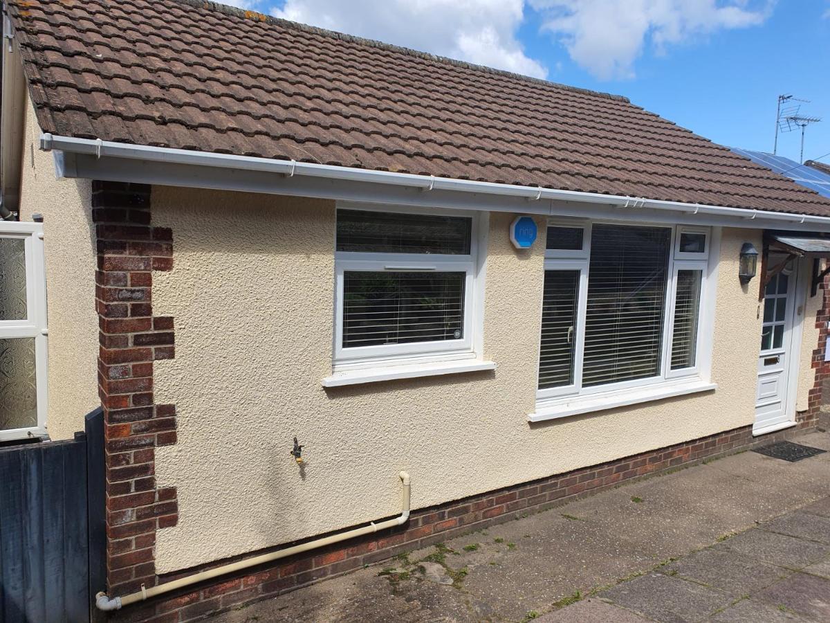 The Mumbles - Bungalow - 2 Bedrooms - Pet Friendly Swansea Exterior foto